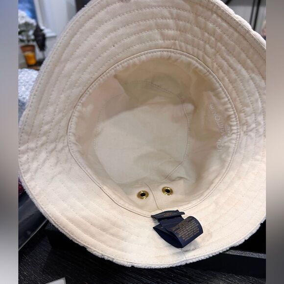 Louis Vuitton Cream Bucket Hat - Picture 5 of 7